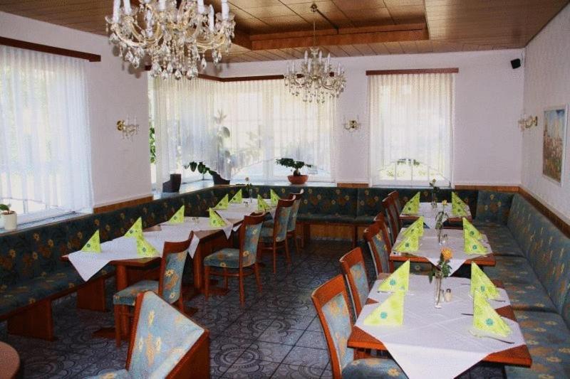 Hotel Schillerplatz Öhringen Extérieur photo