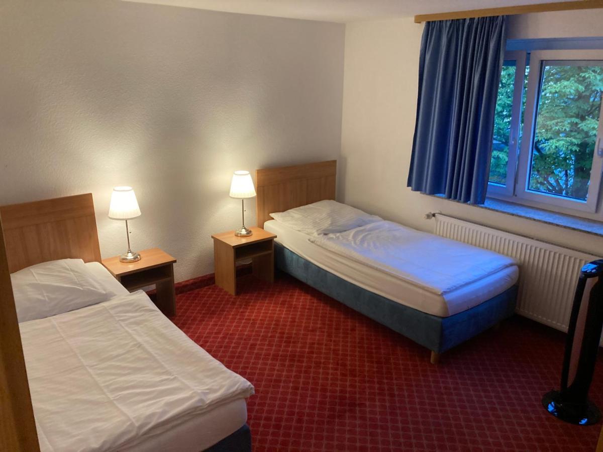 Hotel Schillerplatz Öhringen Extérieur photo