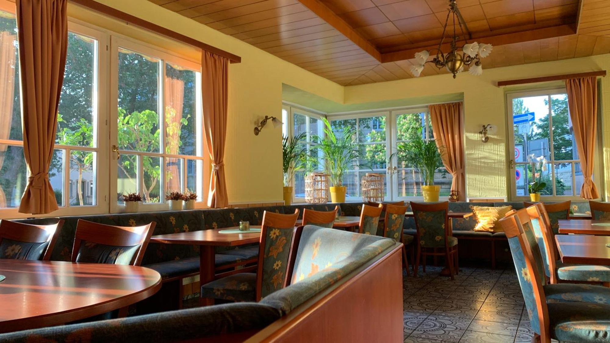 Hotel Schillerplatz Öhringen Extérieur photo